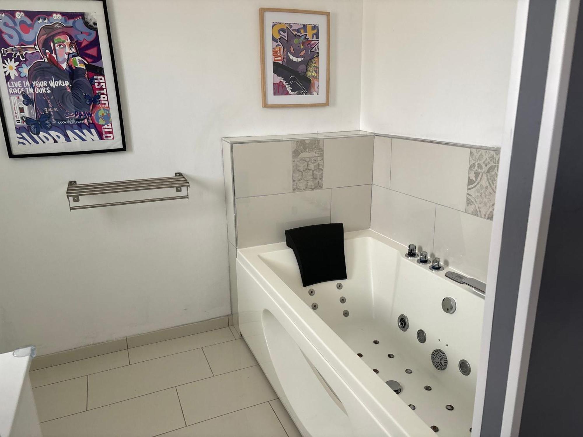 Maison Moderne Au Calme Avec Billard, Jacuzzi, Bain A Remous, Piscine, Babyfoot Labastide-du-Temple Zewnętrze zdjęcie